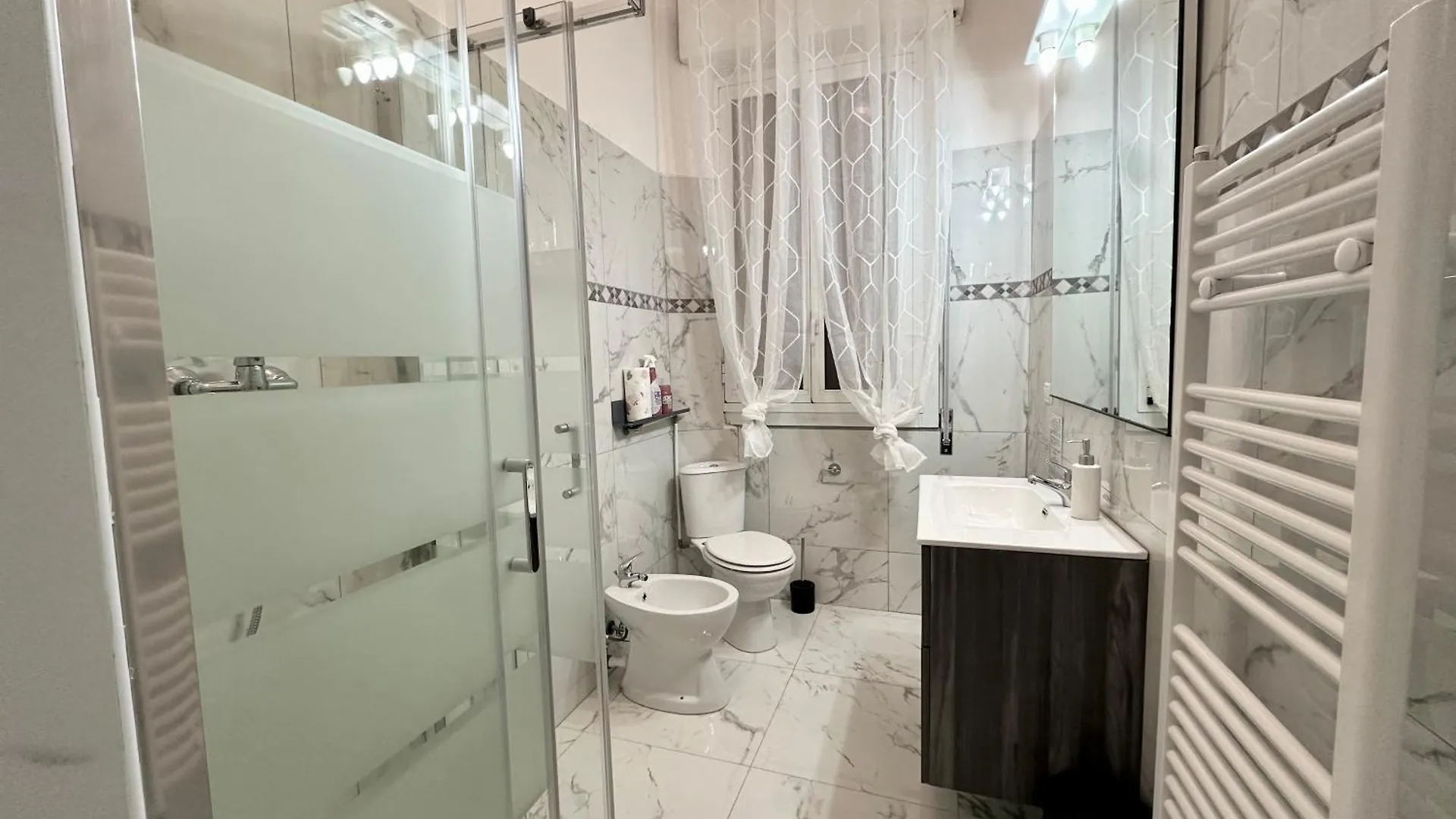 Guest house Bologna Centrale Elegant Rooms