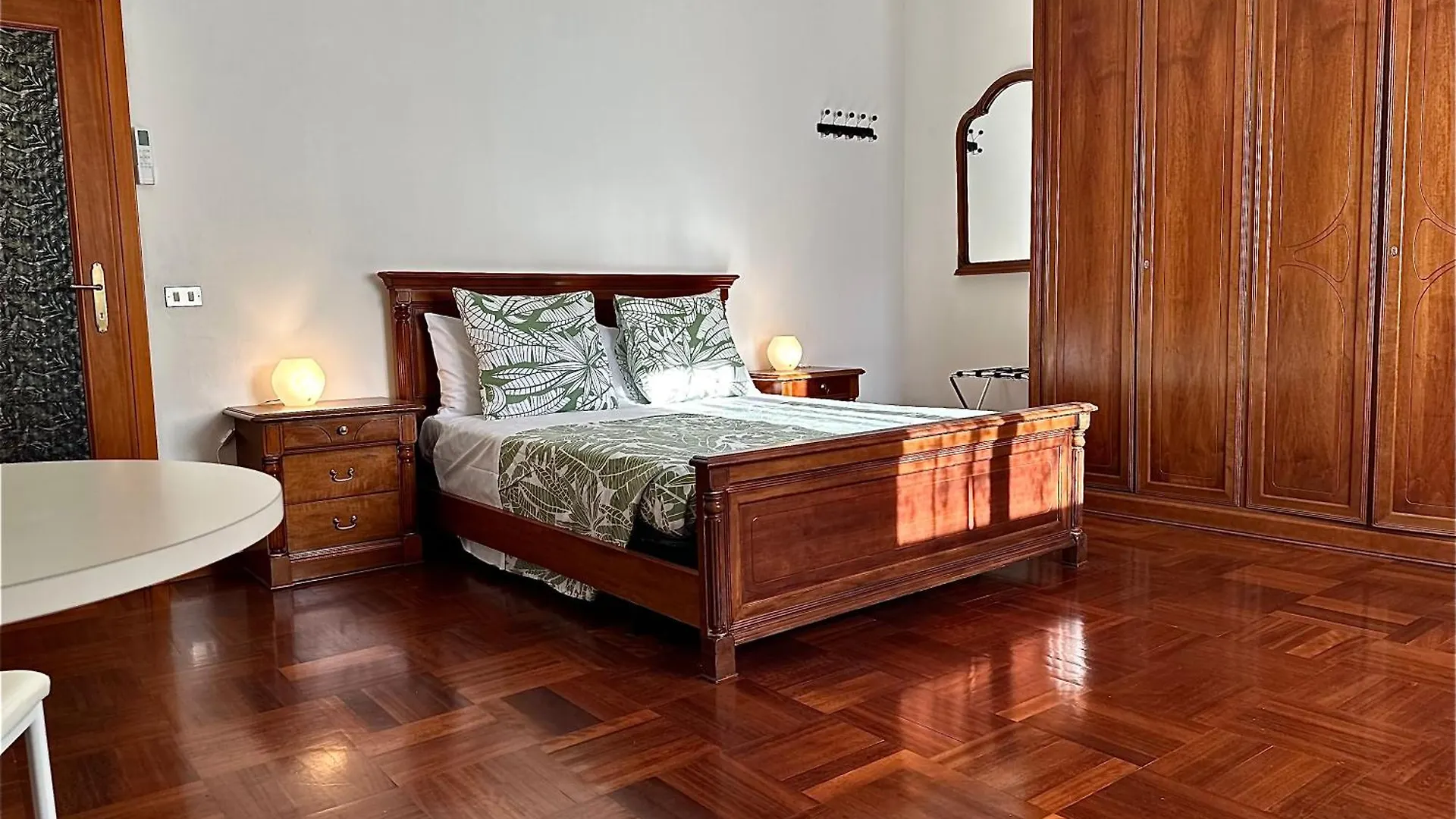 Bologna Centrale Elegant Rooms 0*,  Italy